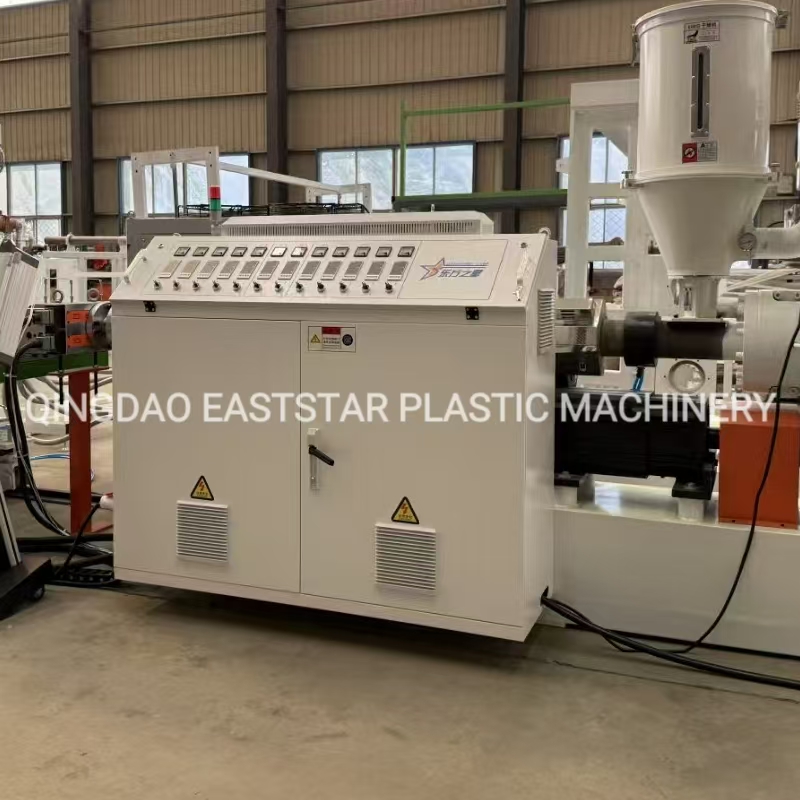 Line Pengeluaran Pipa Air PVC High-End PVC memberi kuasa kepada industri ternakan