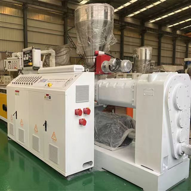 Peralatan lantai PVC/PE WPC
